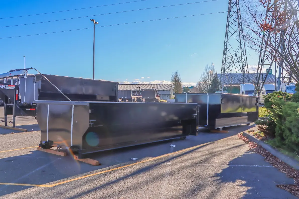 Professional dumpster rental and junk removal service in Oceola